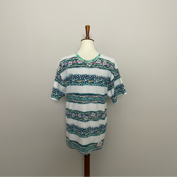 Nike Tee Shirt Stories Max 90 Retro Streetwear Crewneck Green Purple Yellow - Picture 2 of 15